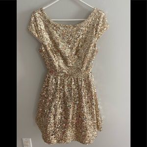 B. Darlin Gold sequined cocktail dress